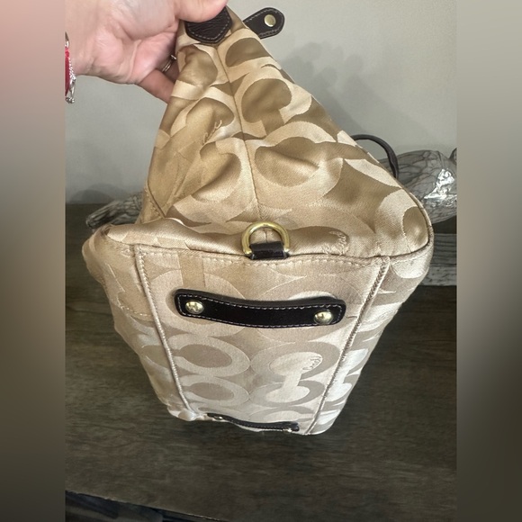 COACH MADISON AUDRY SATCHEL - Picture 6 of 9